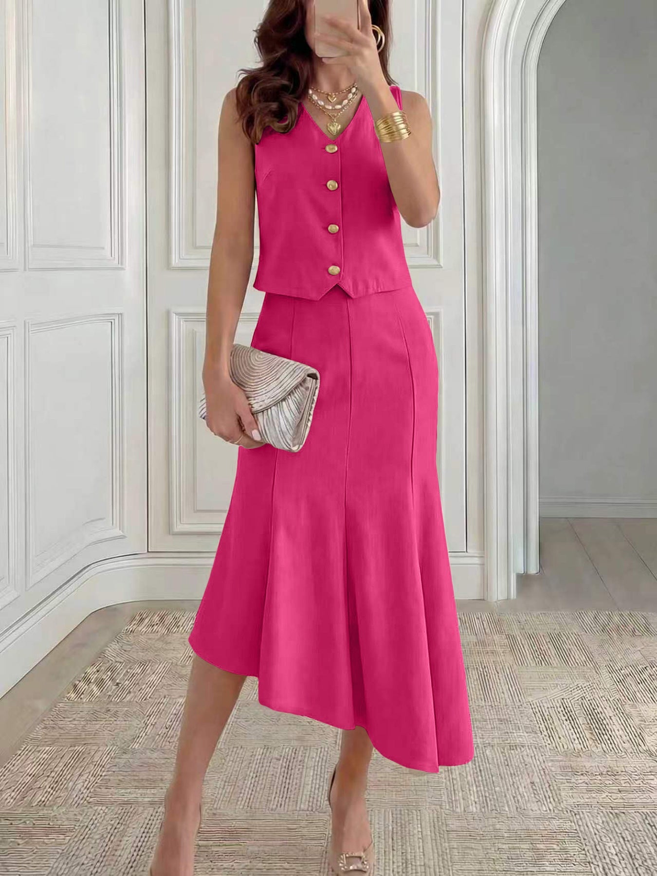 Sleeveless Vest And Fishtail Skirt Set