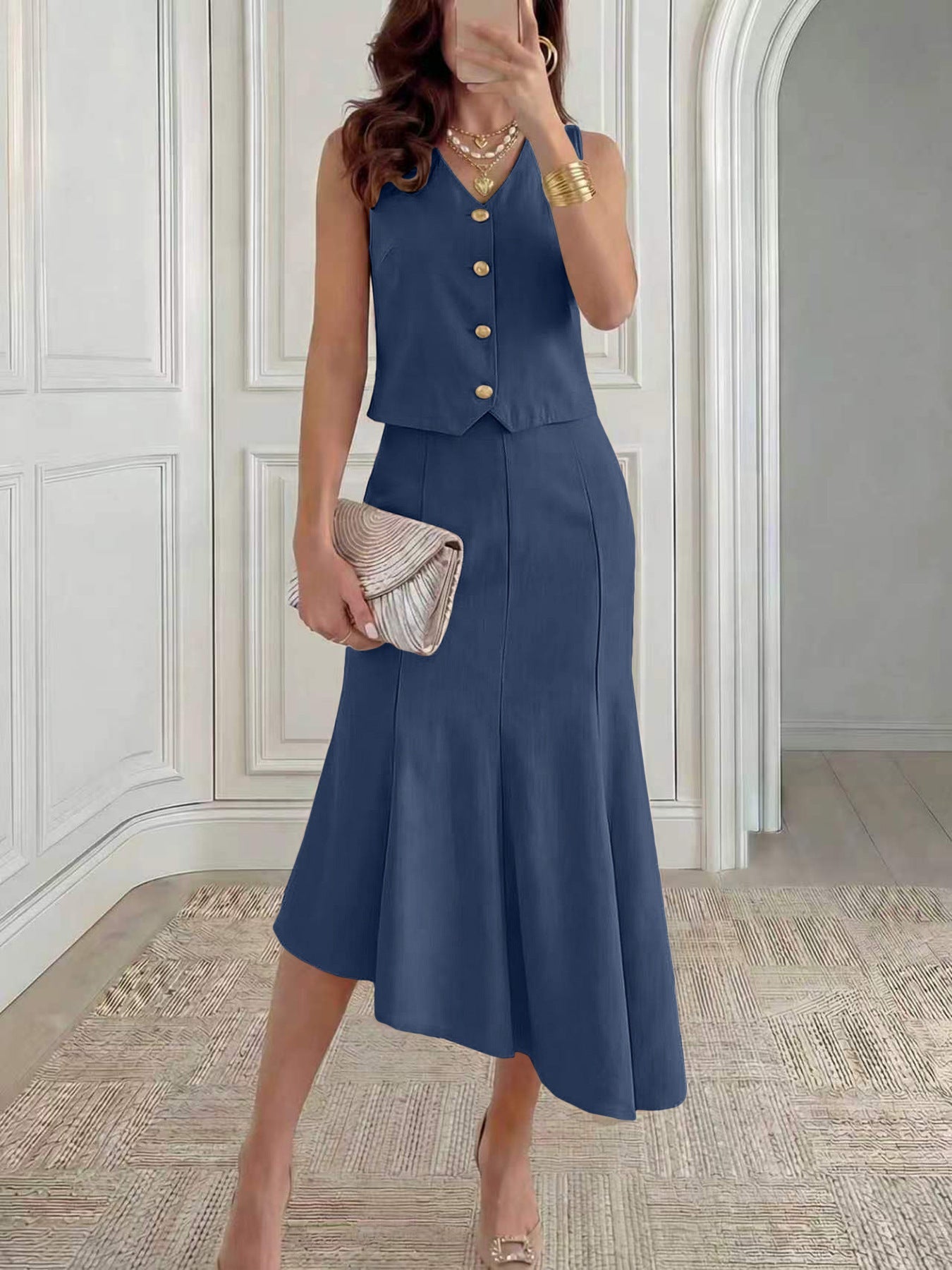 Sleeveless Vest And Fishtail Skirt Set