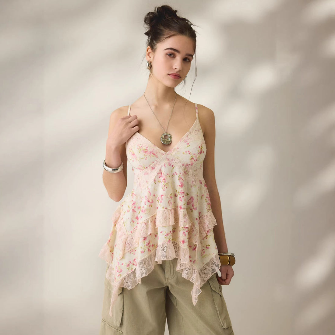 Retro Floral Chiffon Slimming Lace Flounce Strap Top