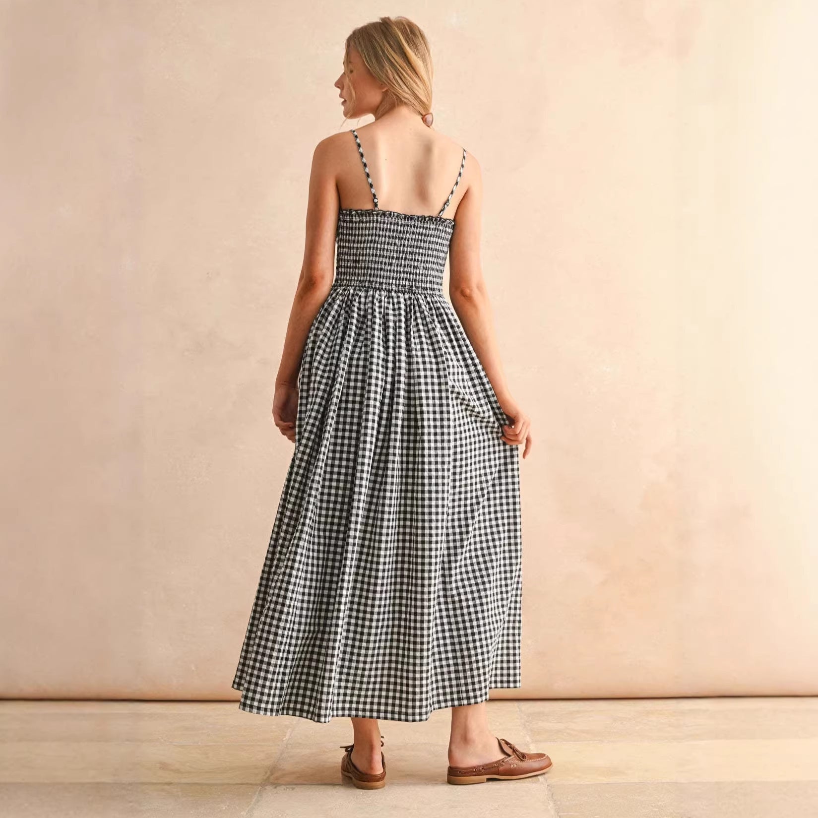 A-line Slimming Dress 's With A Fitted Waist