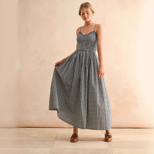 A-line Slimming Dress 's With A Fitted Waist