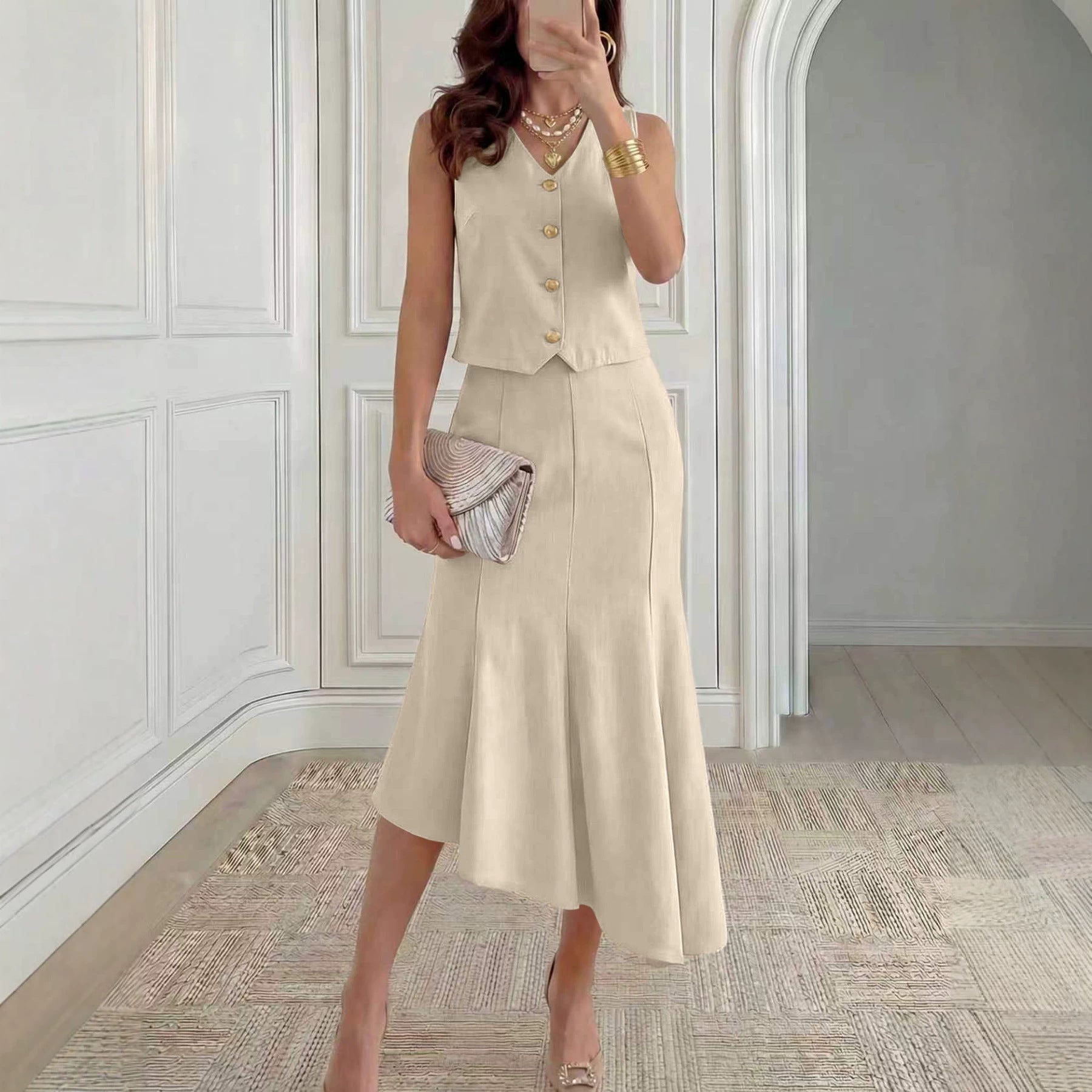 Sleeveless Vest And Fishtail Skirt Set