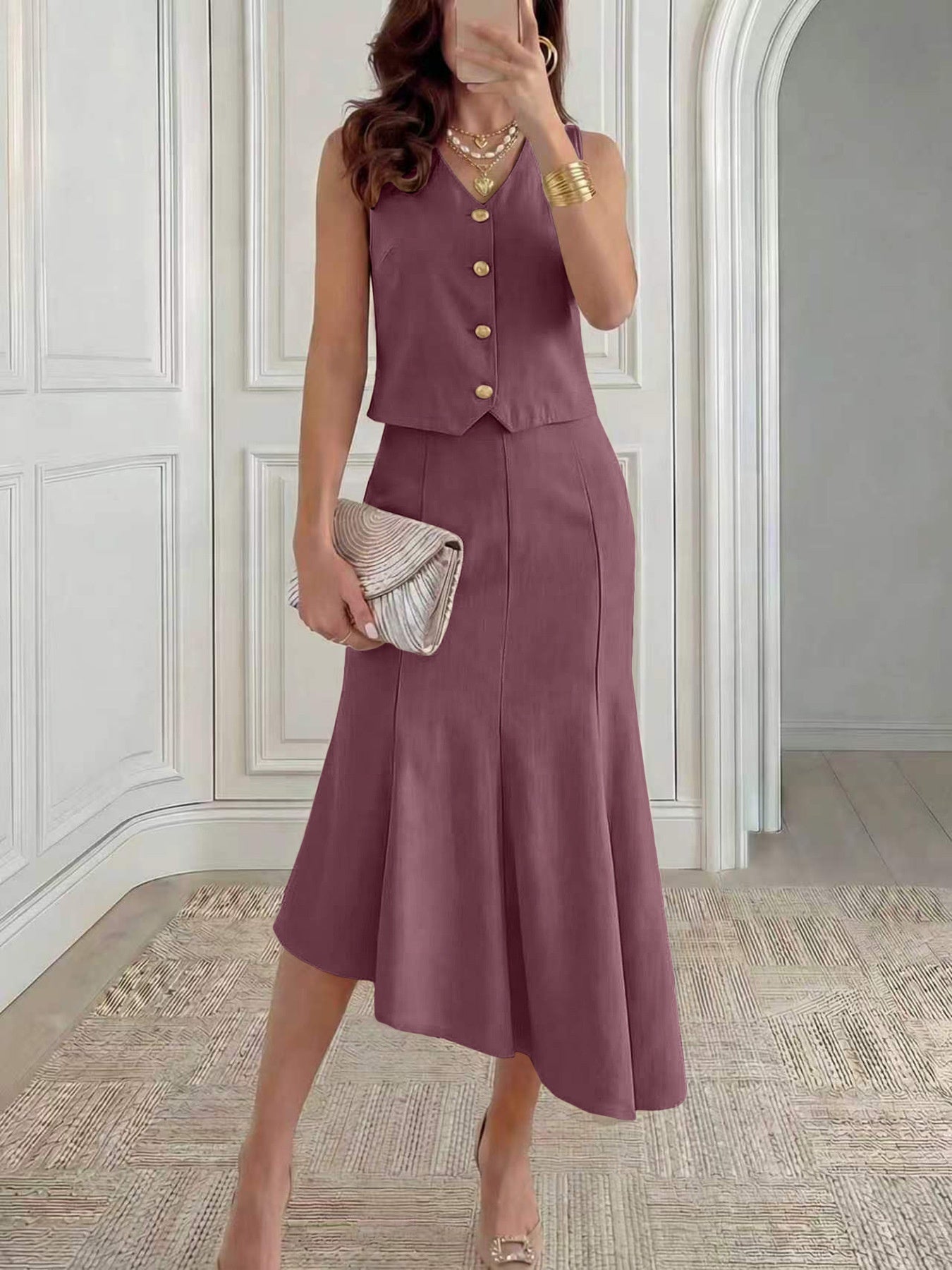 Sleeveless Vest And Fishtail Skirt Set