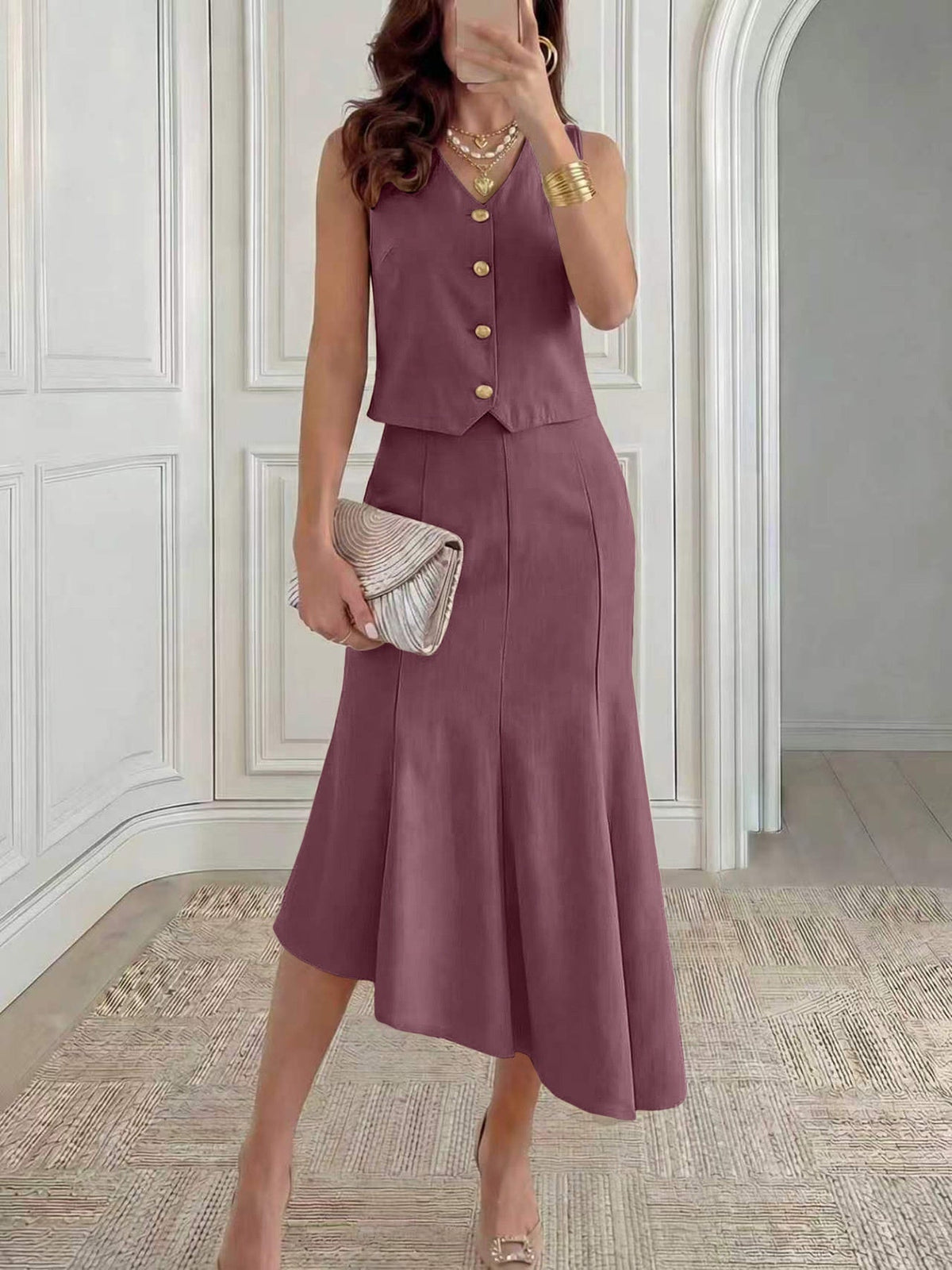 Sleeveless Vest And Fishtail Skirt Set