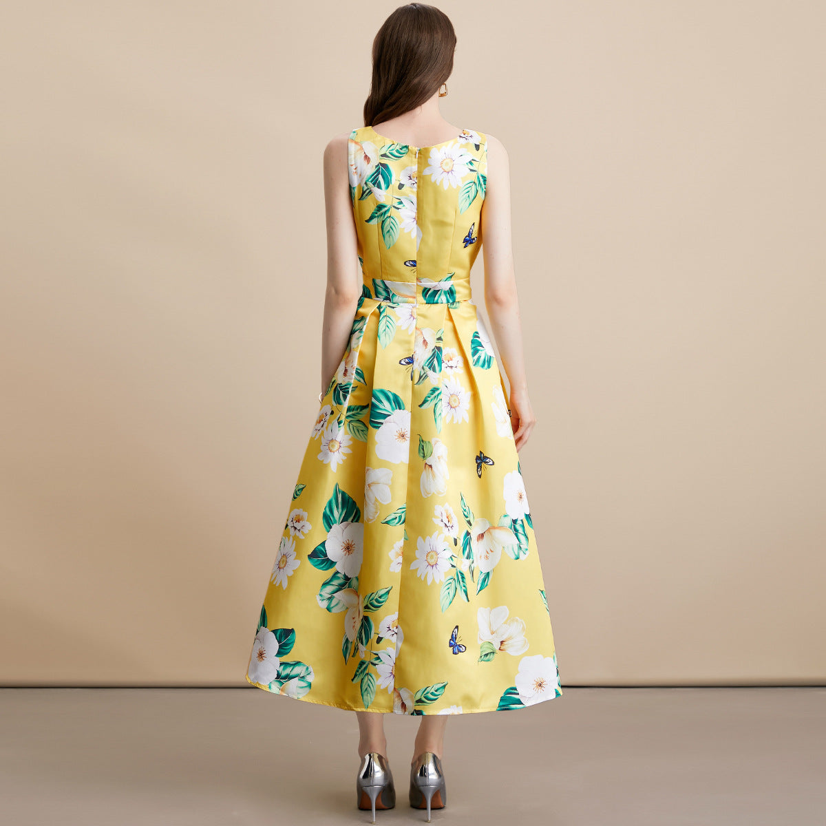 Celebrity-style Sleeveless Printed Waist-cinching Maxi Dress