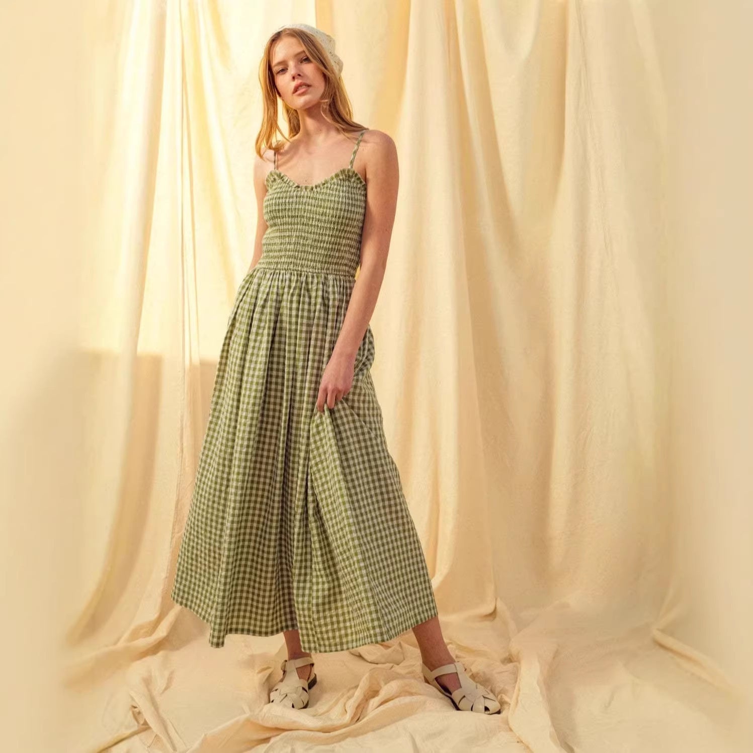 A-line Slimming Dress 's With A Fitted Waist