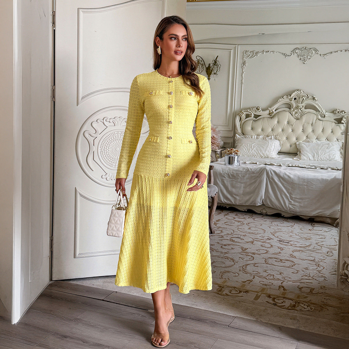 Solid-color Short-sleeved Sheath Dress