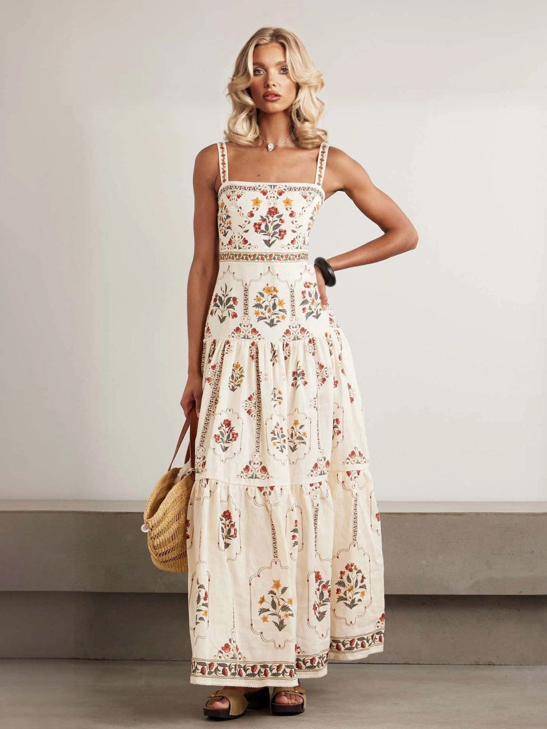 High-waisted Relaxed-fit Figure-flattering Vacation Dress
