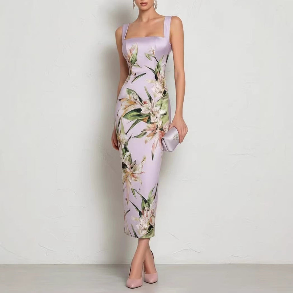 Strapless Sleeveless Sheath Dress With A Back Zipper