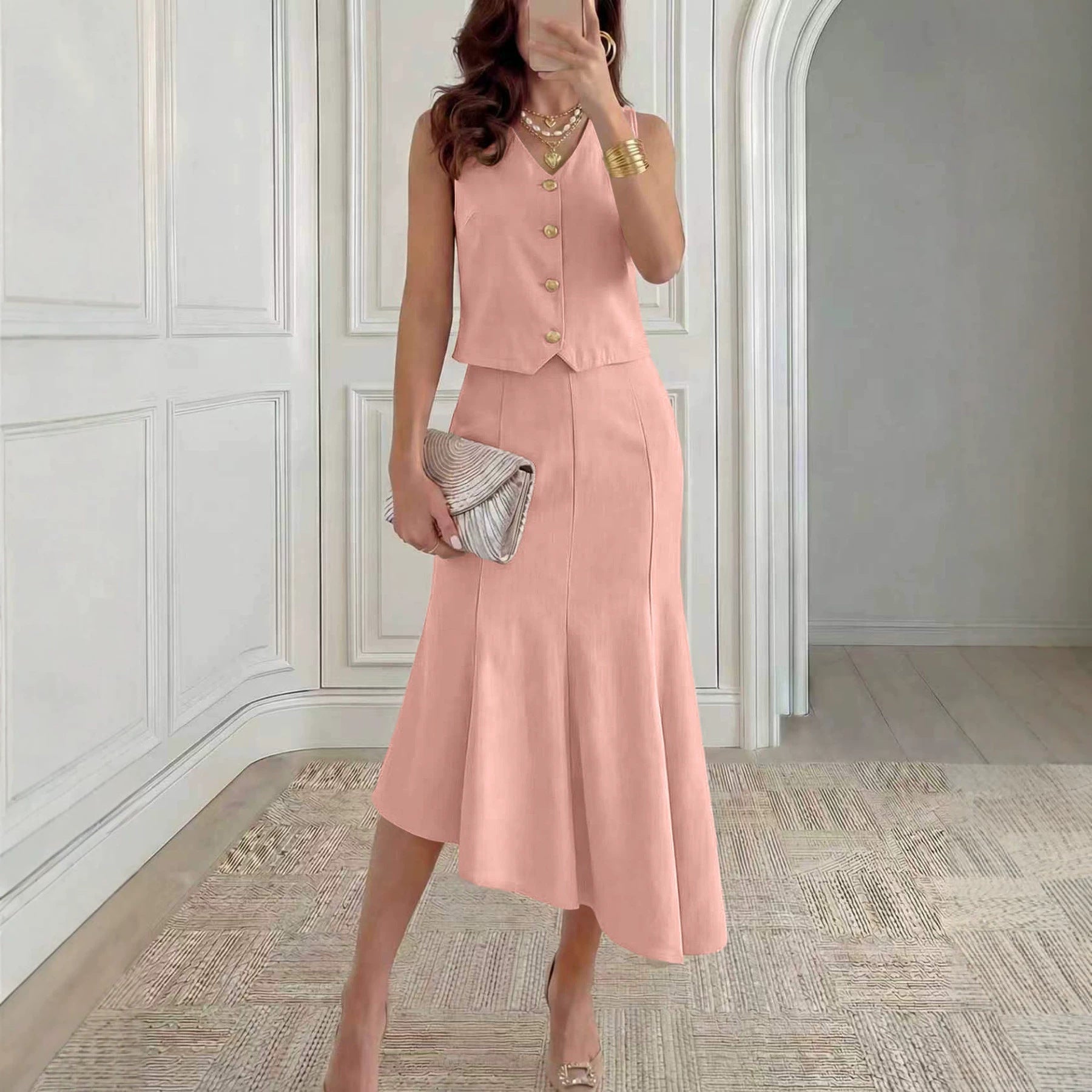 Sleeveless Vest And Fishtail Skirt Set